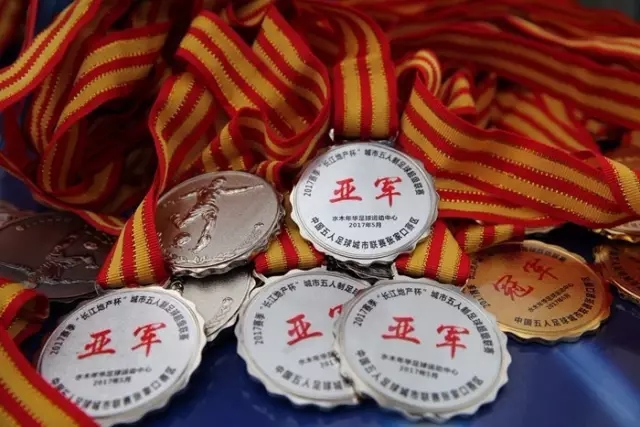 医生提醒：降压药与这四种食物相克需谨慎